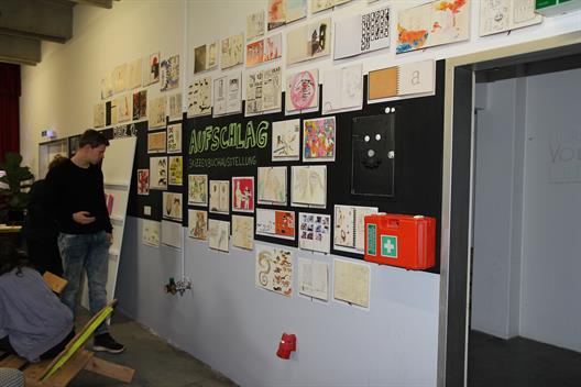 An den gestalterischen Fachbereichen zeigten Ausstellungen Abschlussarbeiten und aktuelle Design-Projekte. 